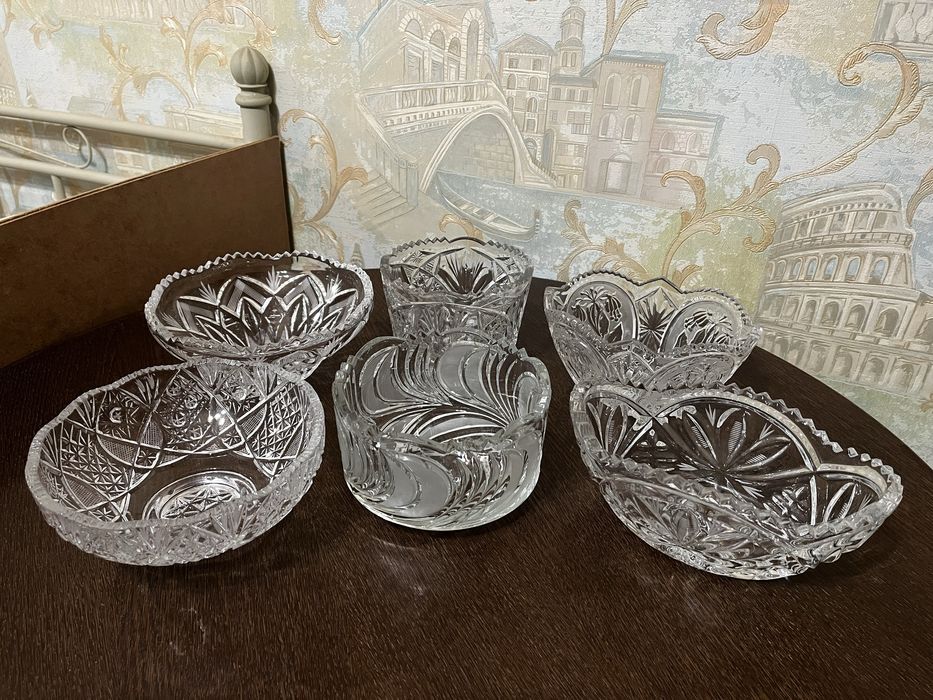 Изделия из хрусталя.Хрустальная тарелка,салатник,ладья Пролісок