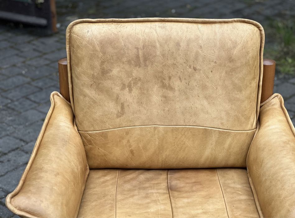 Mid century zestaw: sofa / fotel / podnóżek. Skóra bawola