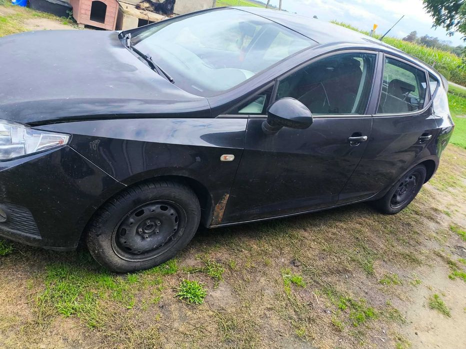 Sprzedam Seat Ibiza 1.4 w całości na części