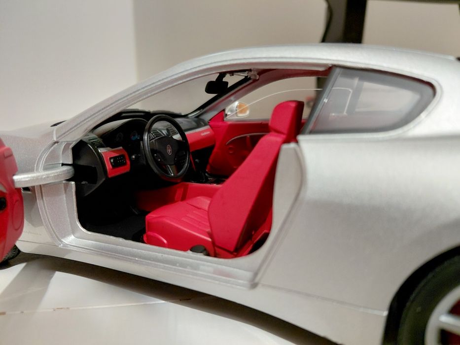 Maserati GranTurismo 1/18 – Mondo Motors