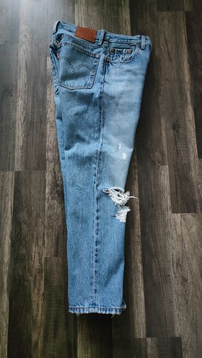 šwietne przecierane spodnie LEVI'S 501  24/26