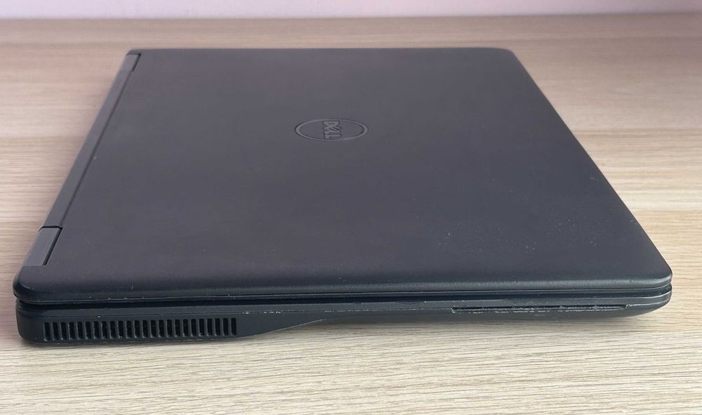 Dell Latitude E7250 i7 8Gb SSD 256Gb // bateria 95%