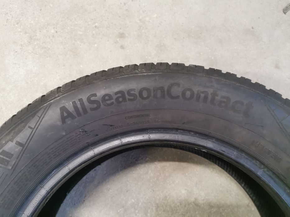 Para opon 205/60R16 96H Continental AllseasonContact