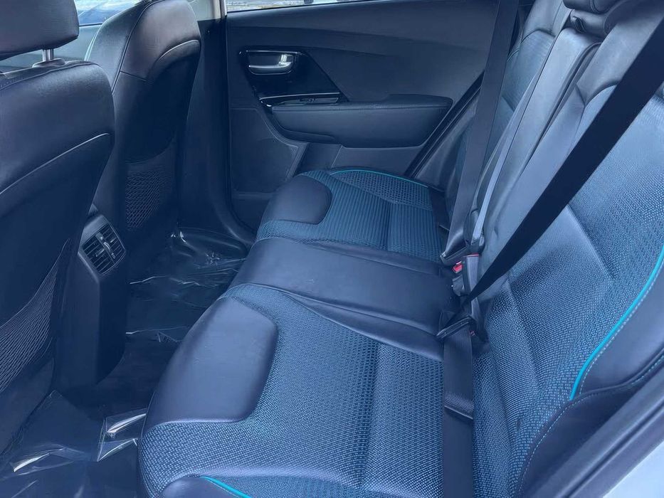 Kia Niro EV EX Premium      2019