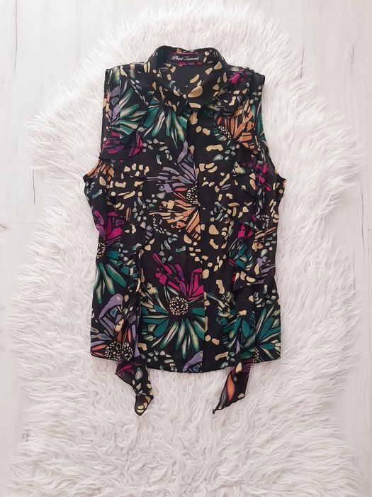 Piękna bluzka koszula bez rękawów z falbanami S 36