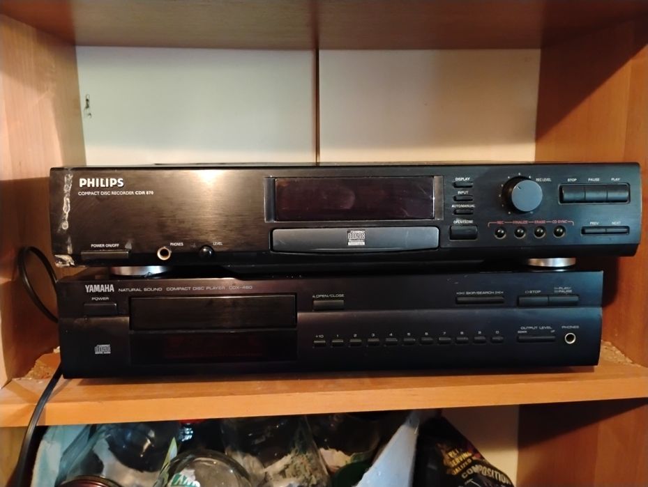 Sprzedam sprzęt UNITRA, Yamaha, Philips wszystko sprawne.