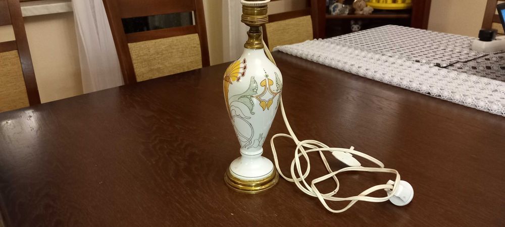 Stara ceramiczna lampa ręcznie wykonana lampa