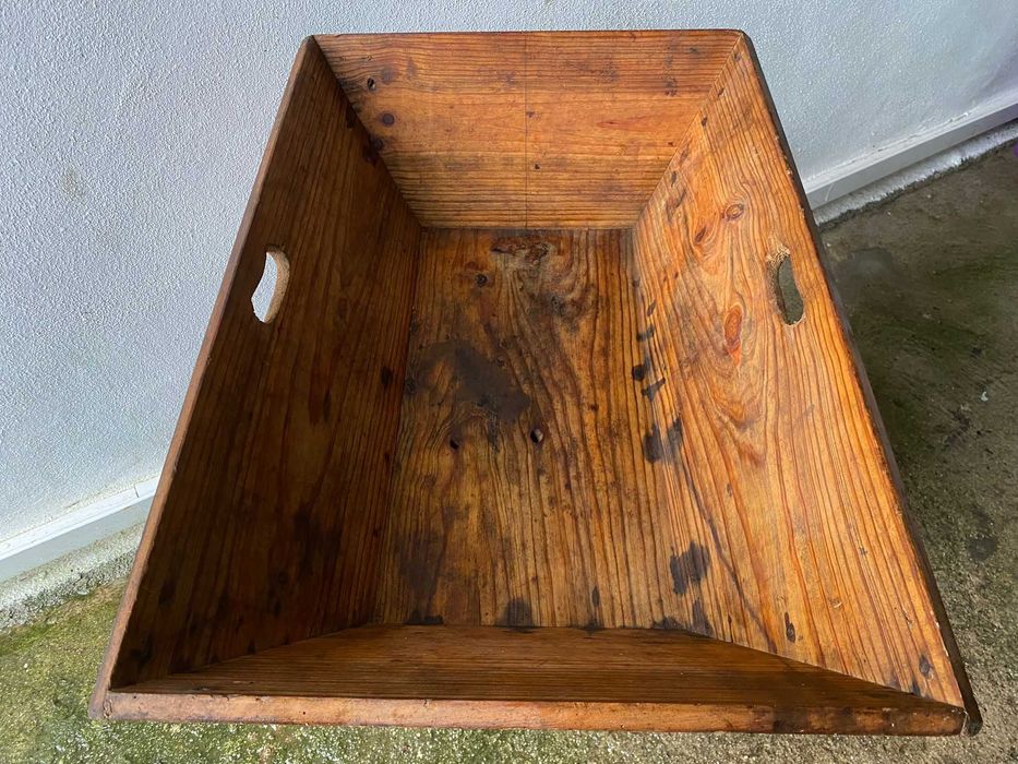 Gamela de madeira / cesto de vindima - antigo