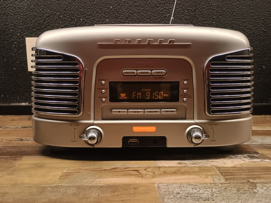 Teac SL-D900, CD-програвач з радіо та USB у ретро-стилі