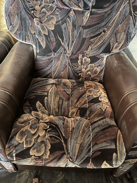 Продам диван та 2 крісла