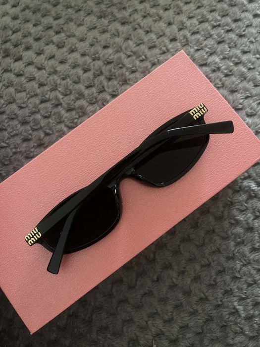 Okulary Miu miu.