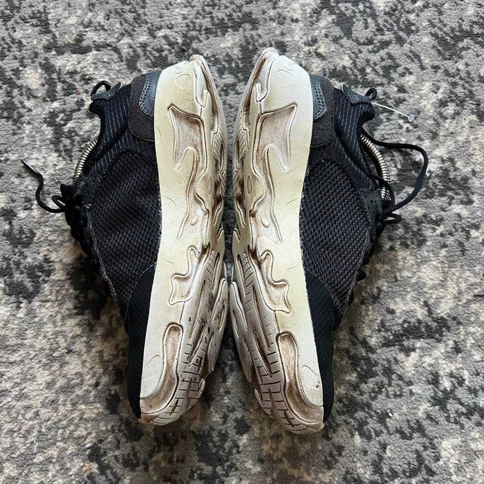 Продаю кросівки Nike React Live