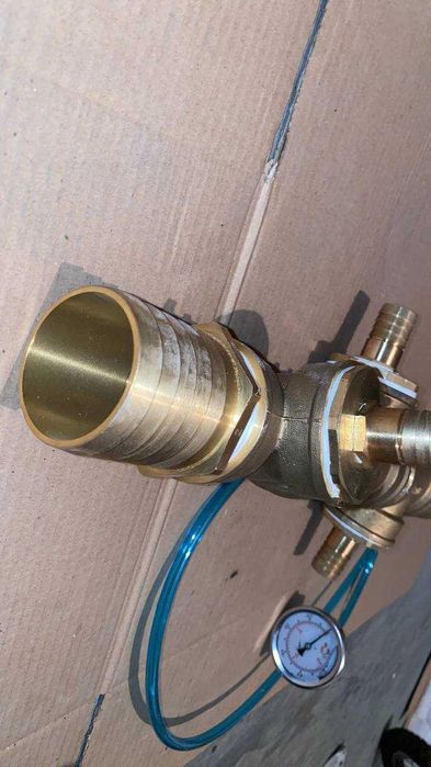 Conjunto em Latão com Manómetro – Sistema de Ar Comprimido / Água