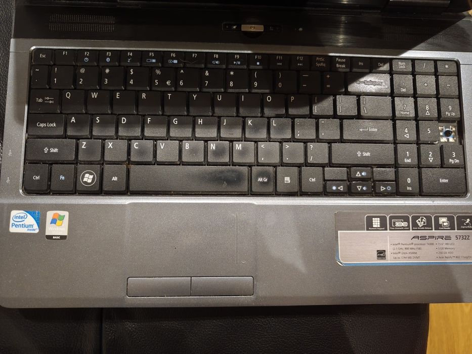 Laptop Acer Aspire 5732Z z baterią i zasilaczem