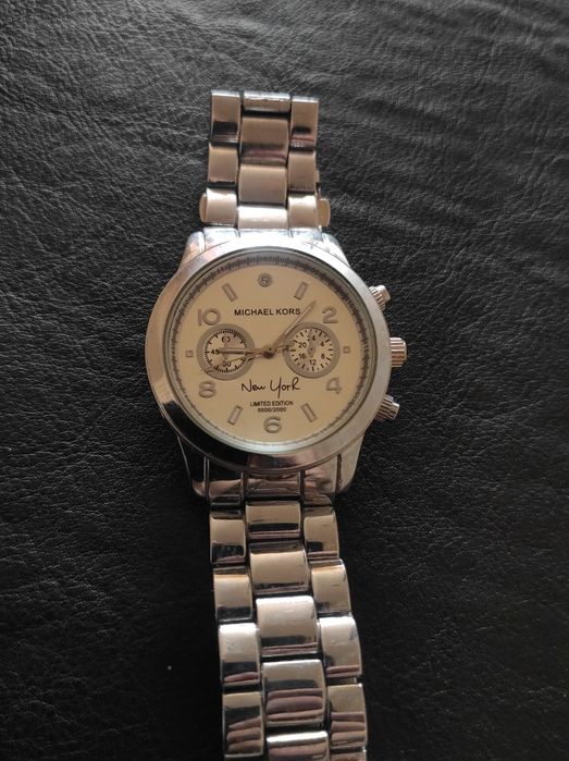 Часы Michael Kors New York  — рабочие