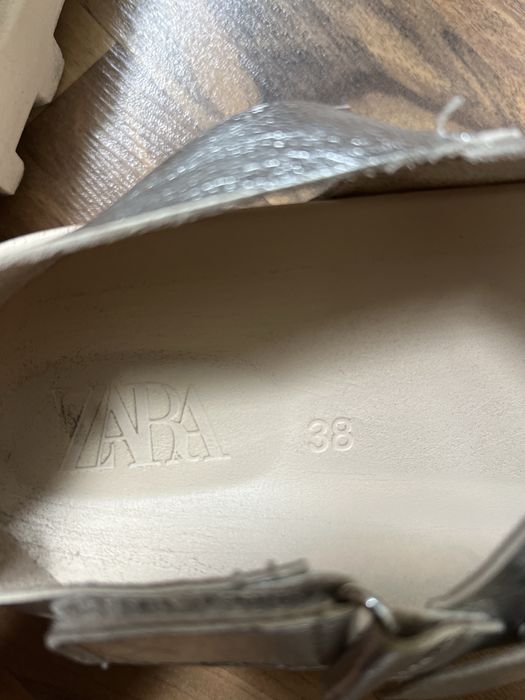 Босоніжки Zara