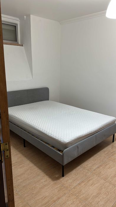Quarto para alugar cacem , casal e solteiro