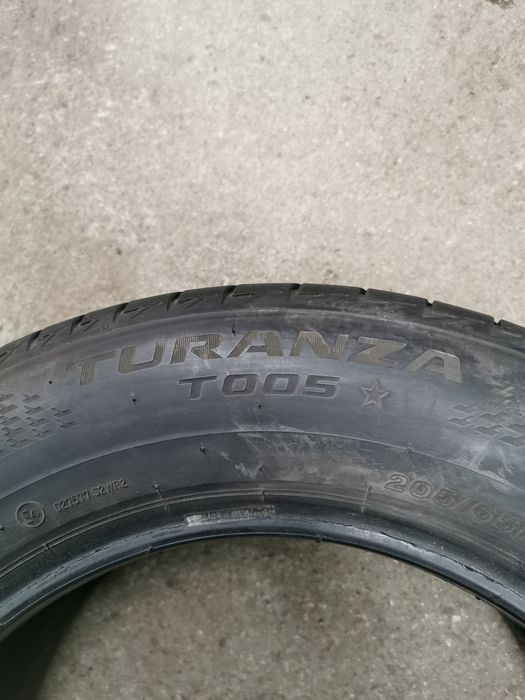 Komplet opon 205/65R16 Bridgestone Turanza T005