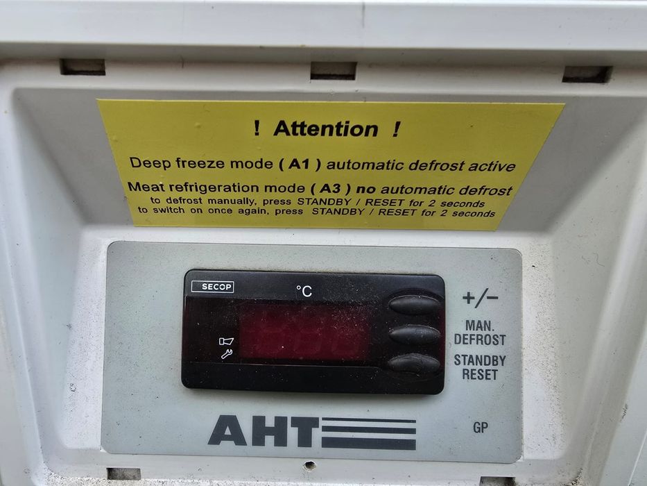 Arcas congeladoras e camara frigorífica