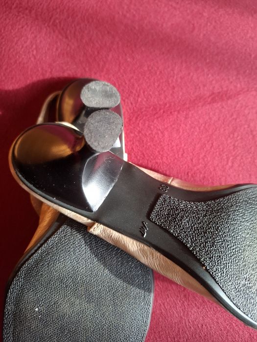 Sprzedam damskie buty ładne