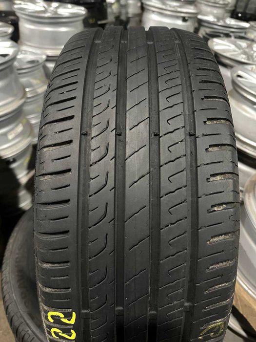 Шини б/у ЛІТО 215/55 R16 Barum Bravuris 5 95% комплект гума R16 EA22