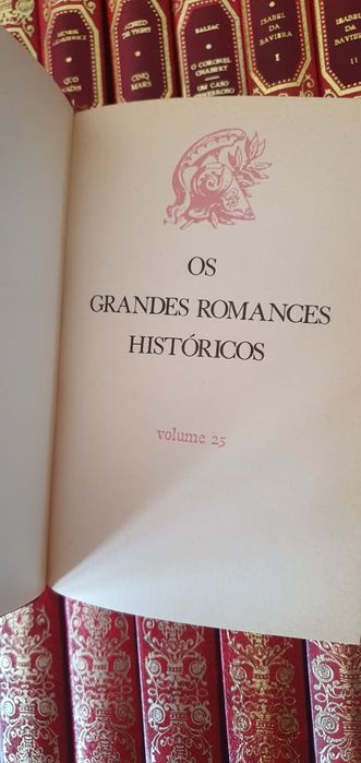 79 livros - Coleção Os Grandes Romances Históricos - Leão Tolstoi, Dickens, etc