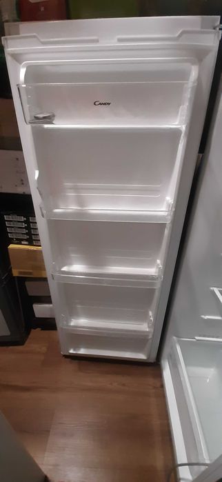Frigorífico Candy em bom estado