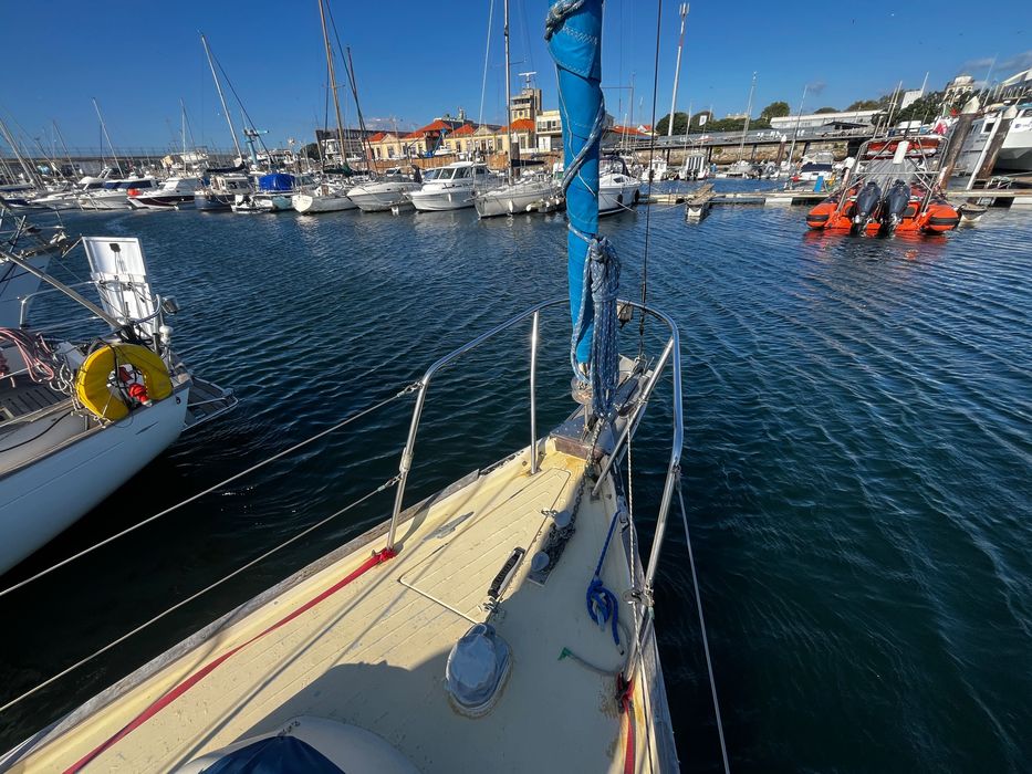 Samphire 29 – Cruzeiro de quilha longa – Mastro e aparelho novos – Solar 300W – AIS – Atualmente a navegar