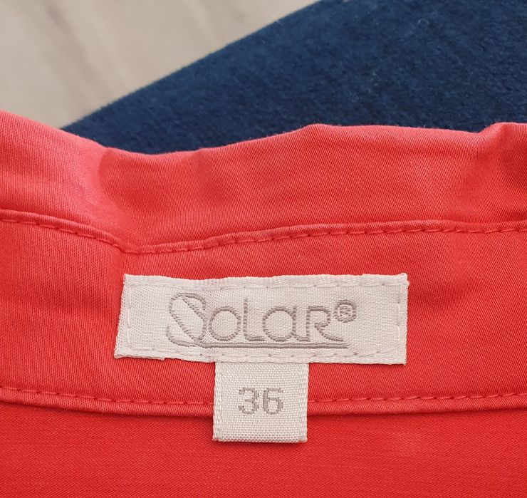 Piękna koralowa sukienka midi rozm. 36 SOLAR