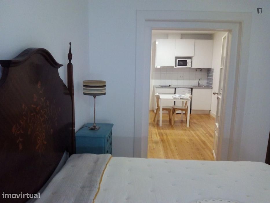 Estúdio - localizado em Baixa Coimbra