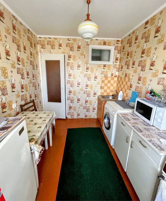 Здам двокімнатну квартиру в центрі міста.