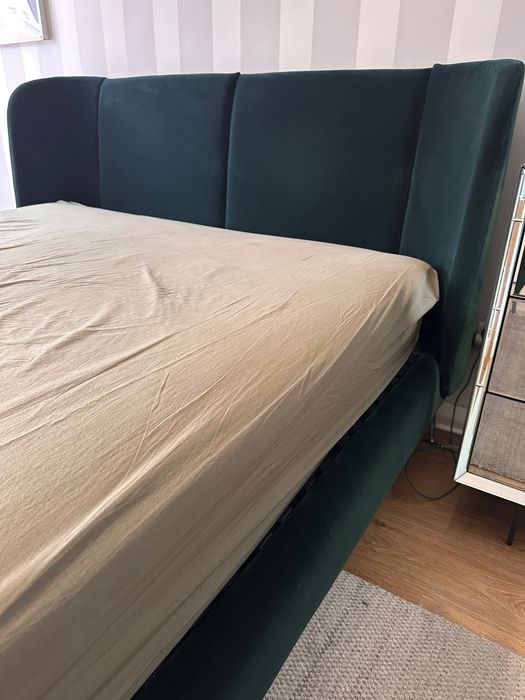 Cama estofada TUFJORD (Ikea) - veludo verde 160x200