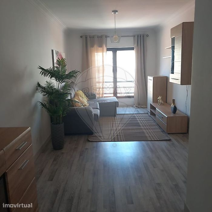 Apartamento T1 para arrendamento