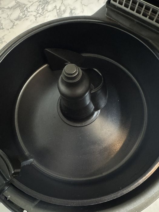 Продам мультипіч Tefal ActiFry Original у хорошому стані.