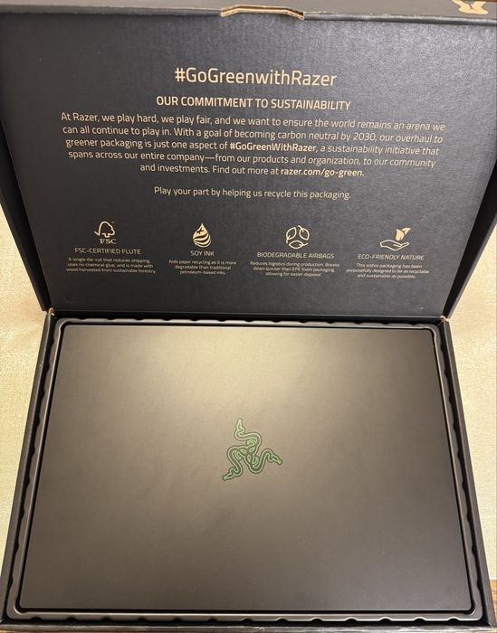 Razer Blade 15 Advanced / RTX 3080 Ti / i7-12800H / 32GB DDR5 / 1TB / 360Hz Full HD