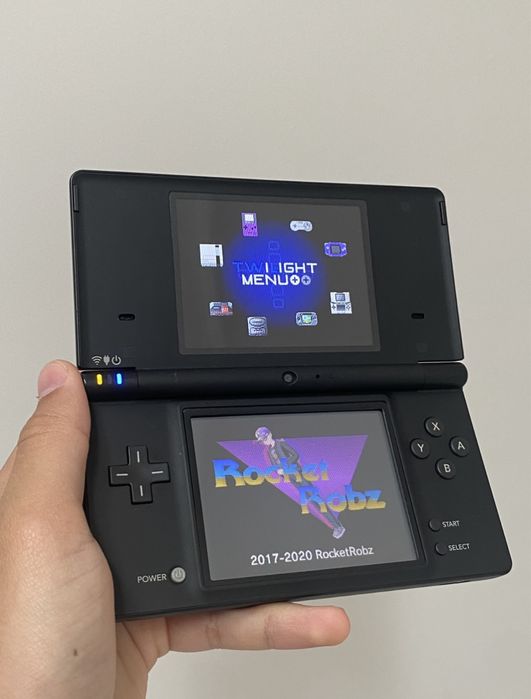任天堂DSi Nintendo DSi — Википедия