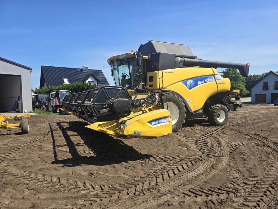 New holland cr9080 elevation