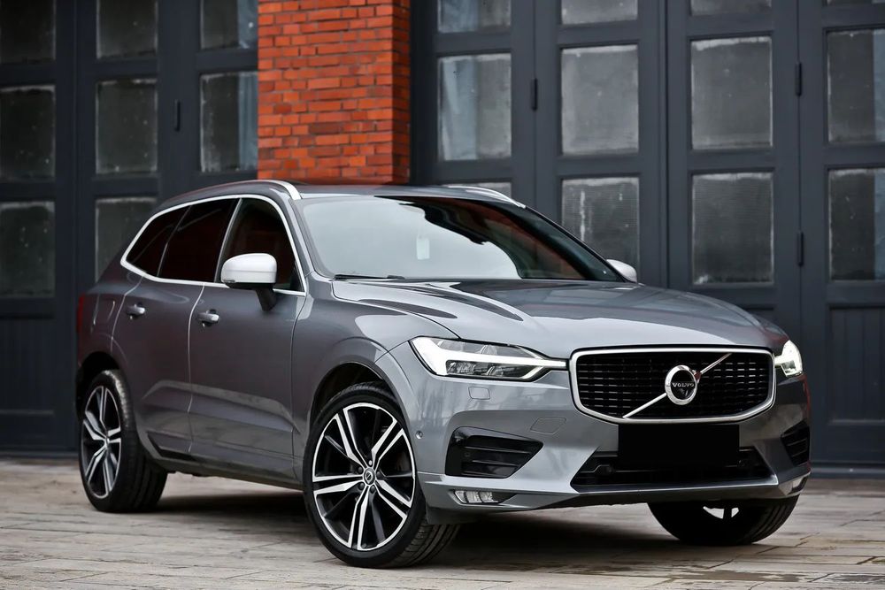 Volvo XC 60 2.0D4 190PS AWD R-DESIGN FULL LED BLIS panorama skóra kam360 serwis