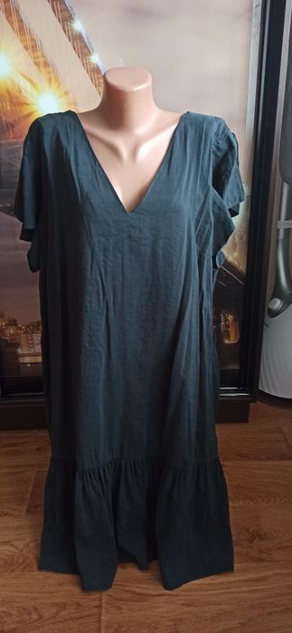 Продам нарядные платья.