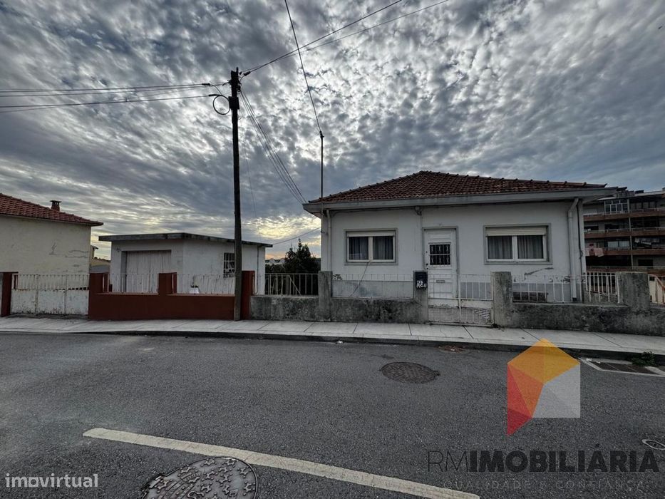 Moradia Bi-Familar em Fânzeres