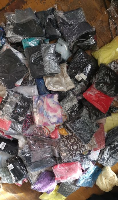 Odzież z Anglii Cream najlepsza jakość 10kg