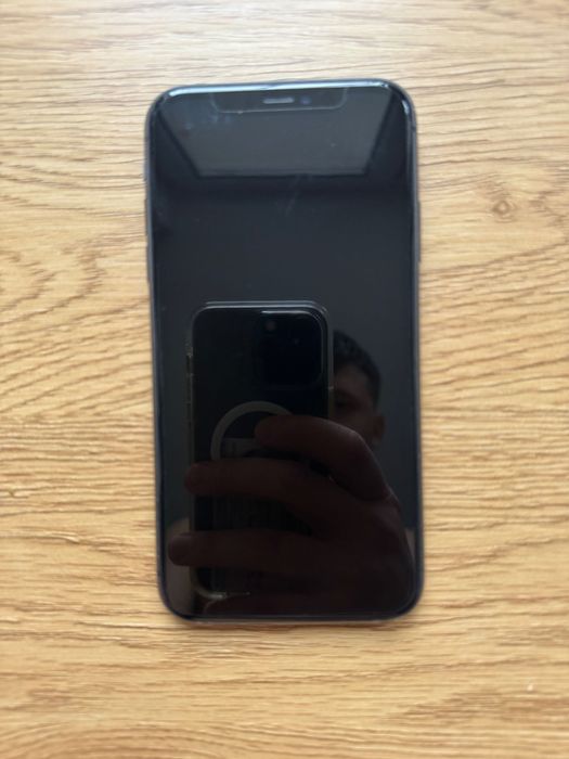 iPhone 11 128GB Czarny, Nowa Bateria + Etui UAG