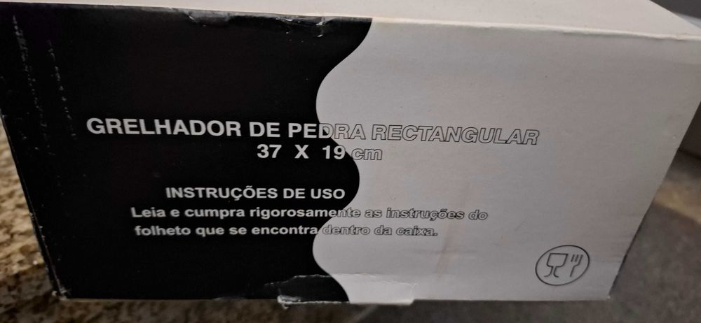 Grelhador de pedra retangular