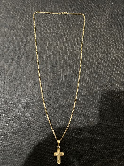 Fios de ouro……..
