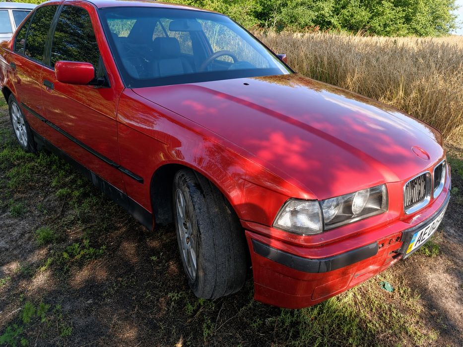 Продам  BMW E36.