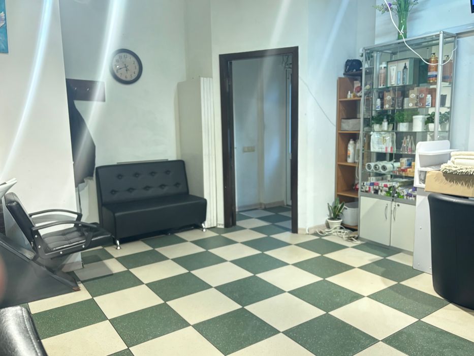 Продаж ,,студії краси ,,перукарня
