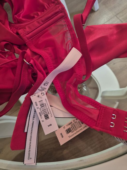 УЦЕНКА. Лифчики Victoria's secret