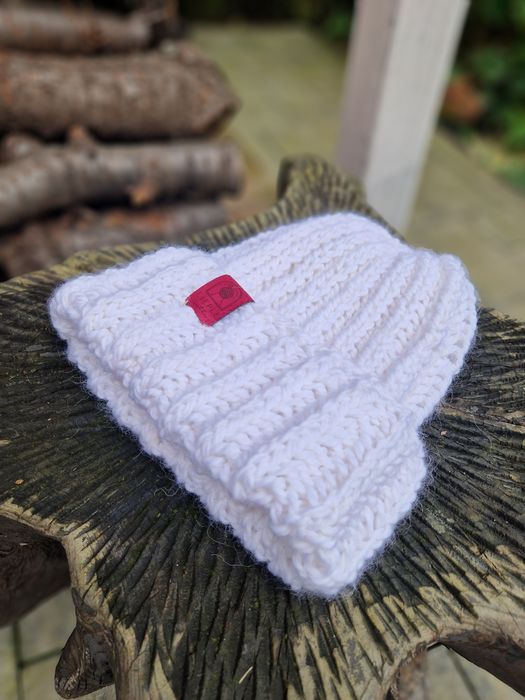 Czapka ręcznie dziergana wełna merino 100%