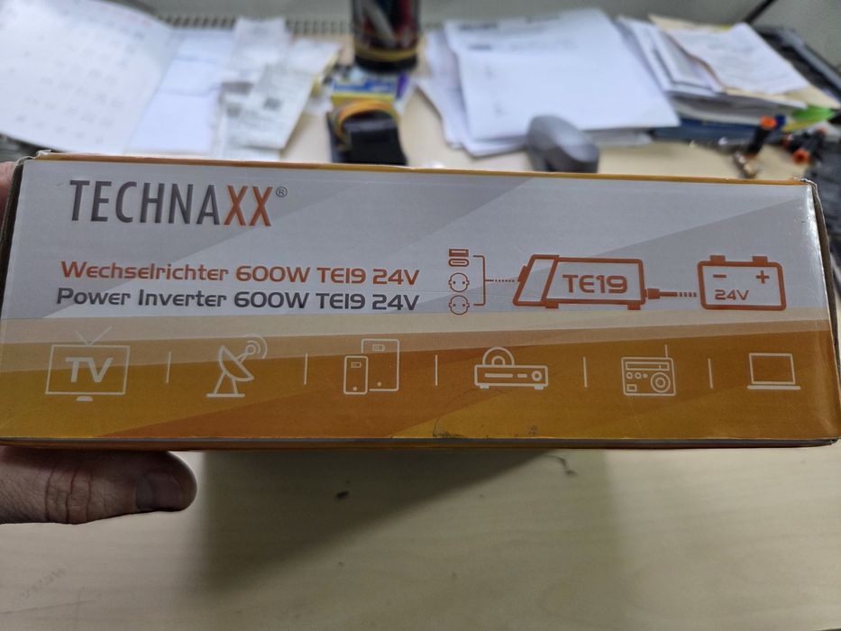 Перетворювач напруги  24в ,  220