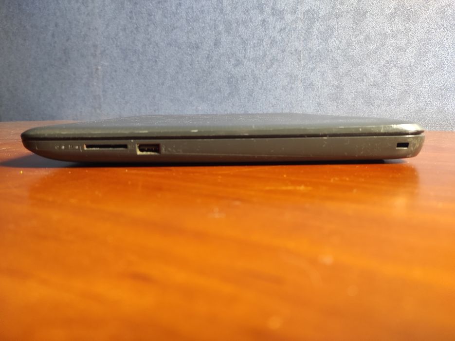 Ноутбук офисный HP 250 G4 рабочий без батареи